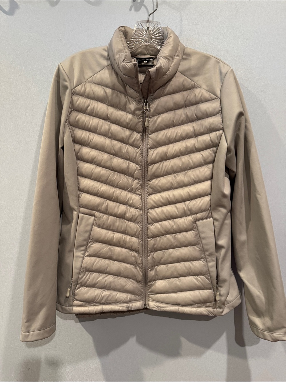Light grey puffy jacket 32 Degrees Heat Size M